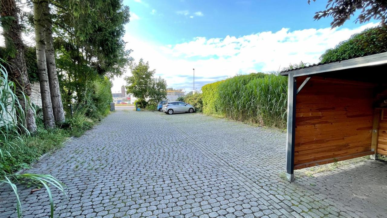 Schoenes City-Apartment Mit 2 Schlafzimmer, Parkplatz, Ruhig Und Hell, D46-Dg Oldenburg Dış mekan fotoğraf