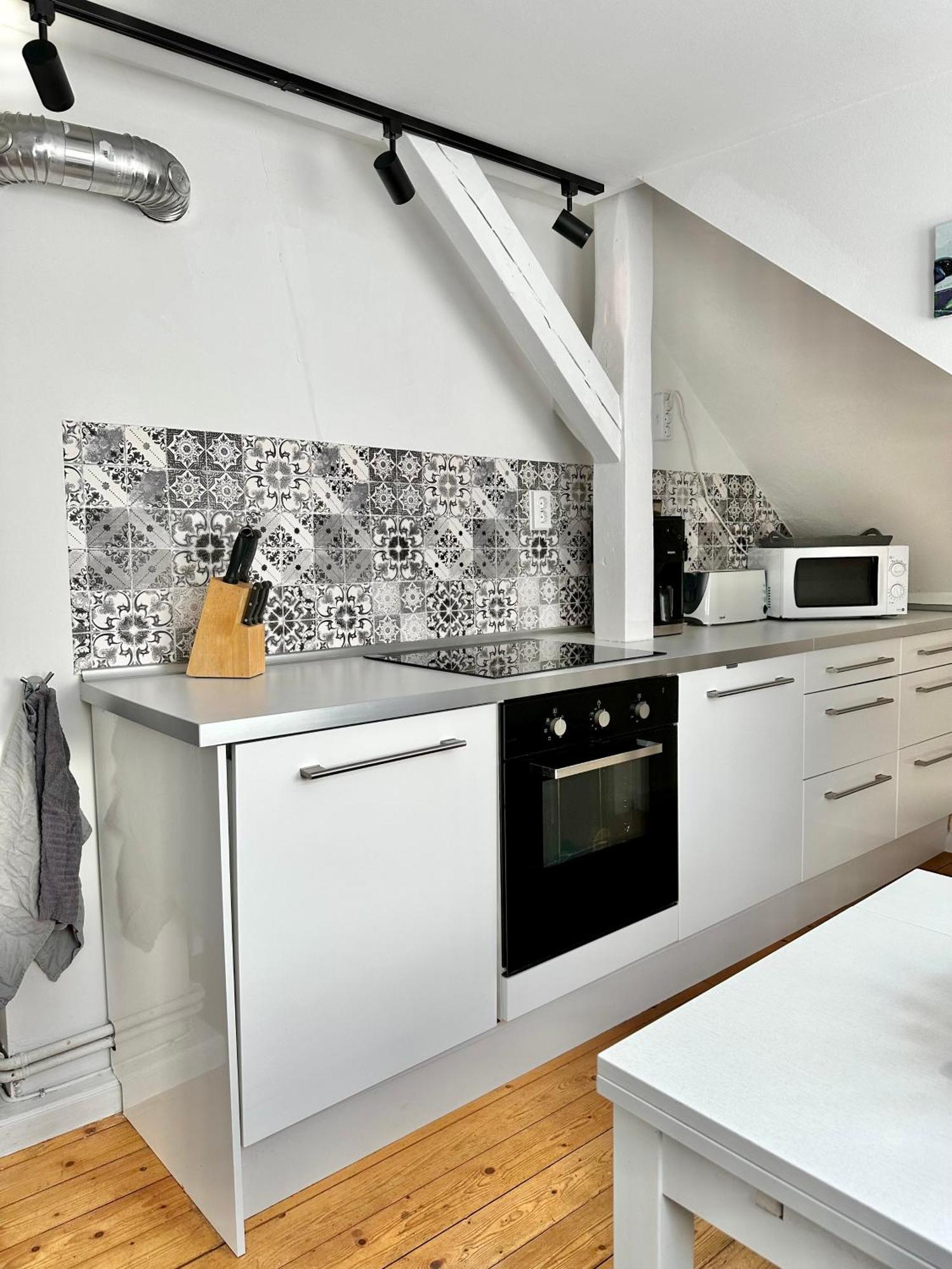 Schoenes City-Apartment Mit 2 Schlafzimmer, Parkplatz, Ruhig Und Hell, D46-Dg Oldenburg Dış mekan fotoğraf