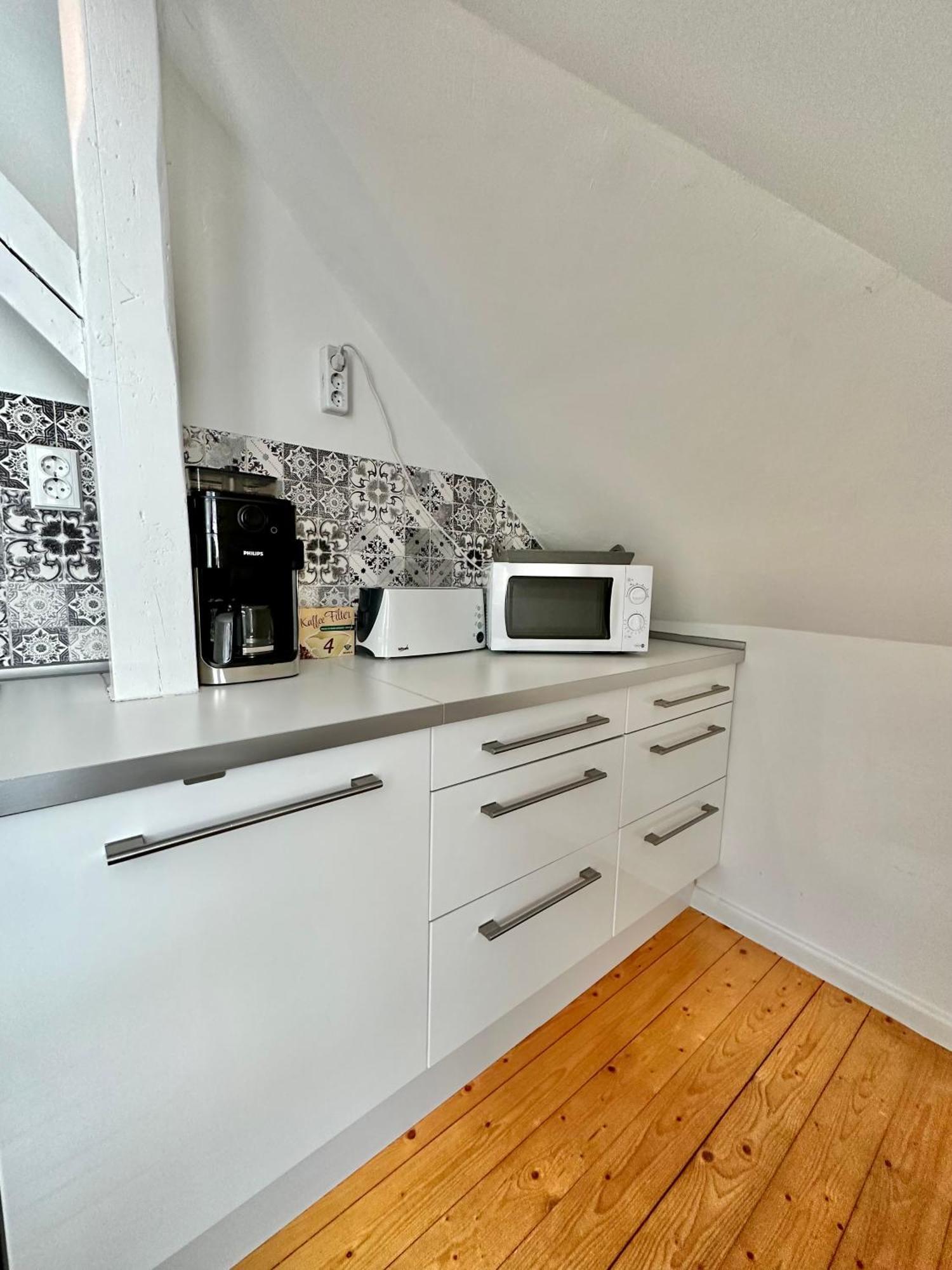 Schoenes City-Apartment Mit 2 Schlafzimmer, Parkplatz, Ruhig Und Hell, D46-Dg Oldenburg Dış mekan fotoğraf