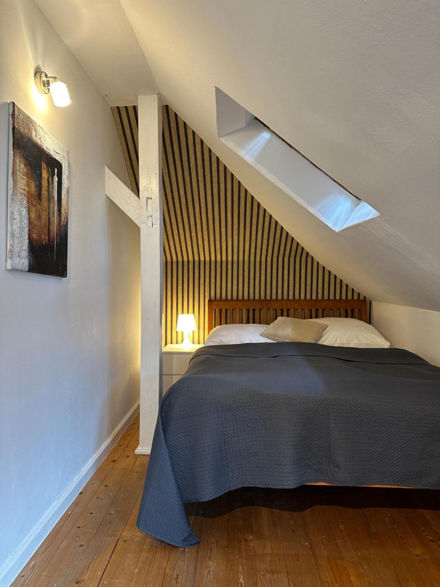 Schoenes City-Apartment Mit 2 Schlafzimmer, Parkplatz, Ruhig Und Hell, D46-Dg Oldenburg Dış mekan fotoğraf